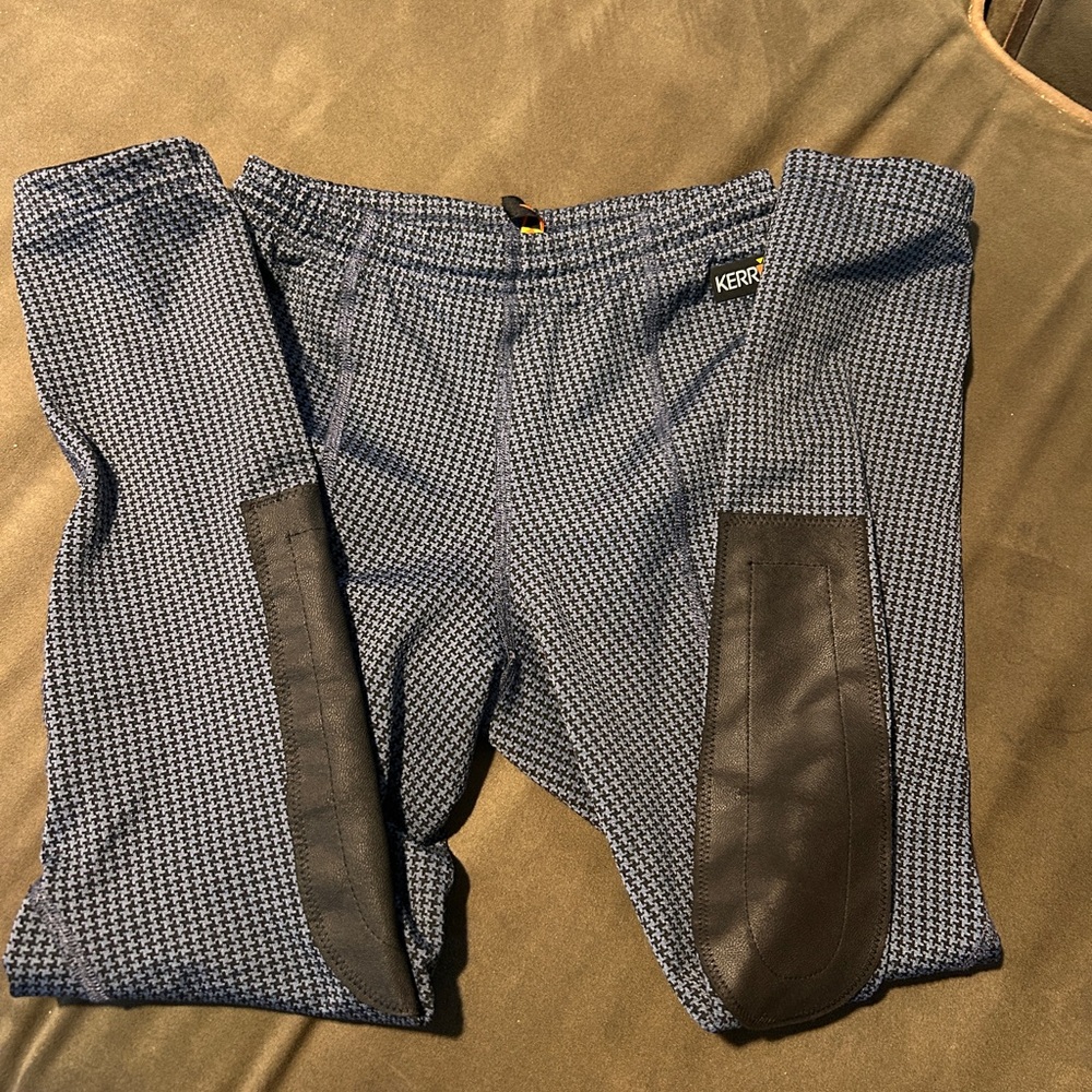 Kids Medium fleece lined kerrits knee patch